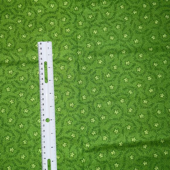 Patchwork Fever by Shelly Benton For Henry Glass Fabrics - 1/2 Yard Green Star - Picture 4 of 6